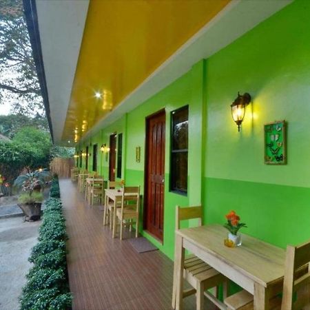 Oyo 622 Butterfly Totem Guesthouse Puerto Princesa Exterior foto